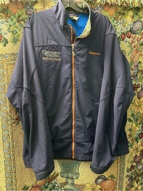 Patagonia men sweater